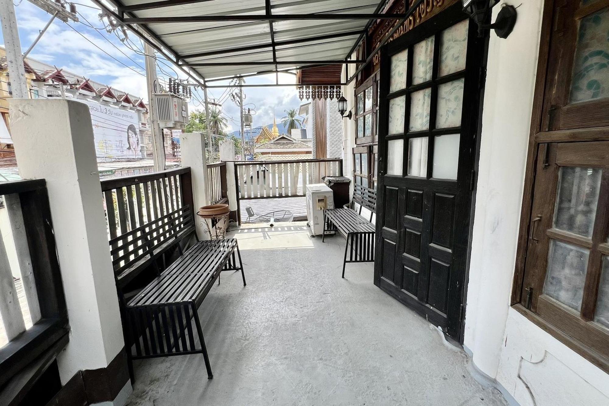 Hotel Baan Lanna At Prasingh Chiang Mai