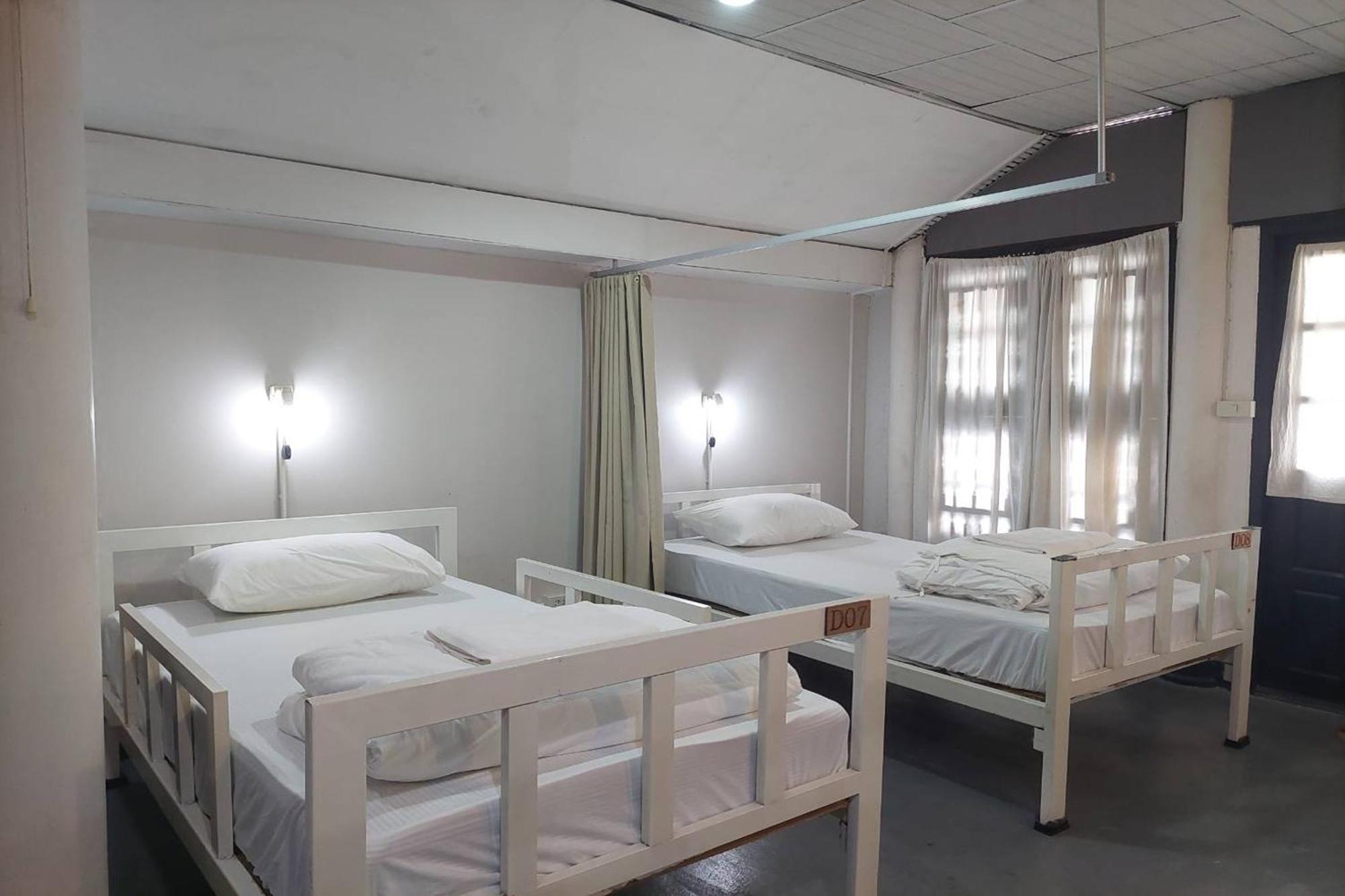 Hotel Baan Lanna At Prasingh 2*